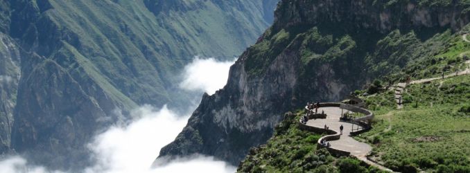 Cruz del Condor viewing platforms